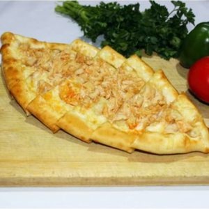Pide with chicken