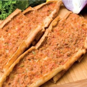 Pide thin layer with minced meat
