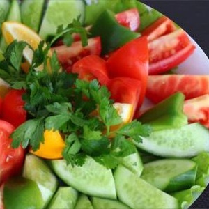 Sliced ​​fresh vegetables