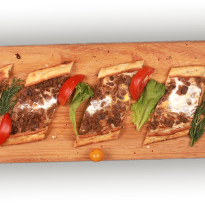 Пиде с тушёным мясом