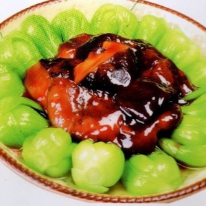 №137 Fried greens with mushrooms