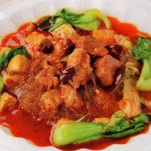 №99 Beef with funchose and toufu