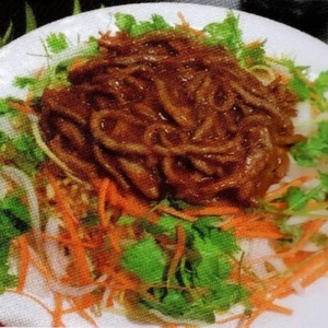 №87 Potato sticks with beef