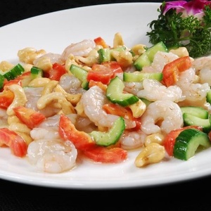 №46 Shrimps with cucumbers and cashews