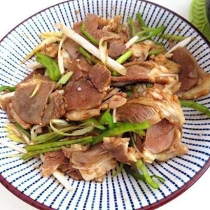 №19 Beef with cilantro