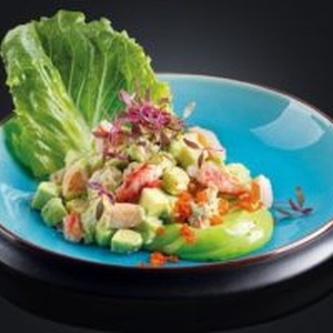 Salad with shrimp and crab meat