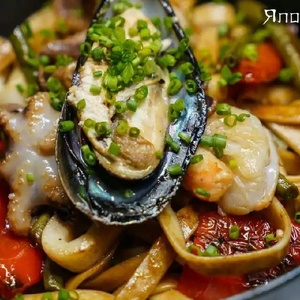 Удон с морепродуктами