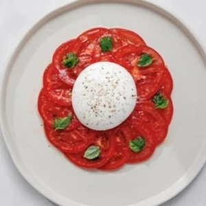 Буратта с томатами и масло из сибулета