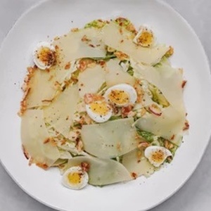 Салат Цезарь с курицей