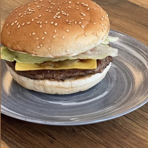 Burger “Deluxe”
