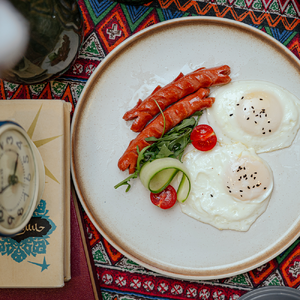 Глазунья с сосисками