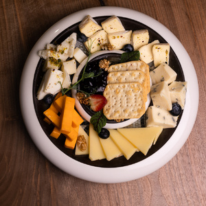 Сырная тарелка