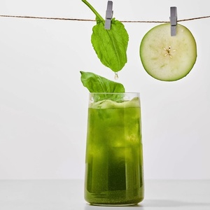 Смузи с грушей и щавелем