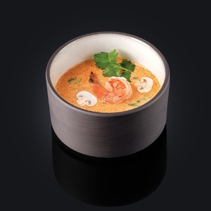 Tom yum nabe