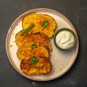  CROUTONS WITH SOUR CREAM AND CHEEDAR CHEESE