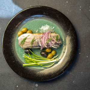  HERRING WITH BAKED POTATOES AND ONIONS