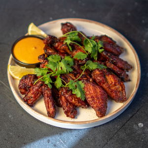 KILOGRAM OF CHICKEN WINGS