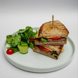 Panini with roast beef