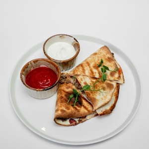 Quesadilla with meat