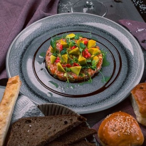 Тартар из форели по-азиатски