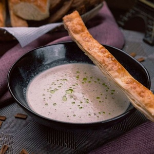 Крем-суп грибной с трюфельным маслом