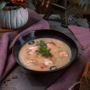 Рыбный суп с томатами