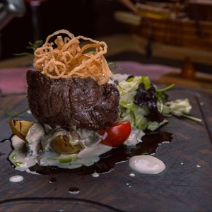 Стейк Миньон с трюфельным соусом