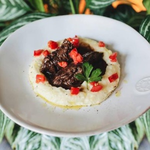 Veal cheeks with mashed potatoes