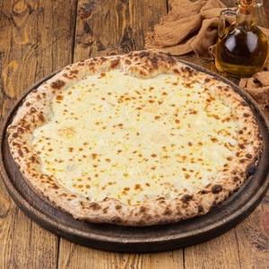 Pizza Four Cheeses