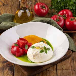  Salad with Burrata, Roasted Peppers and Tomatoes