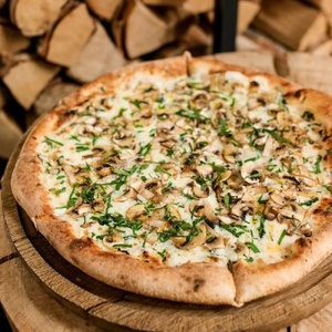 Pizza with mushrooms and truffle oil