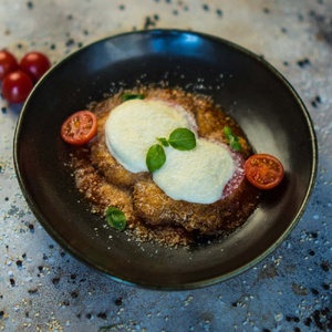 КУРИНОЕ ФИЛЕ С МОЦАРЕЛЛОЙ