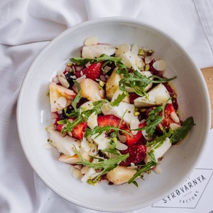  Salad with Caramelized Nectarines and Ricotta