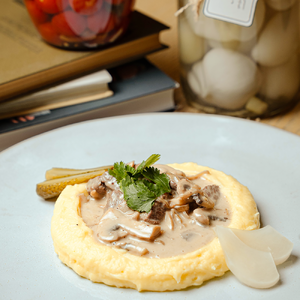 Бефстроганов с картофельным пюре