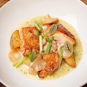 Курица в сливочно-грибном соусе 