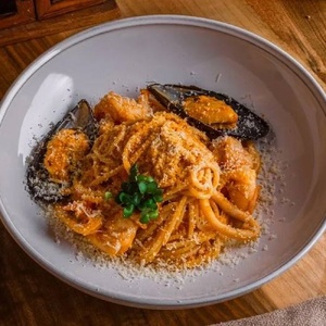 Spaghetti with seafood